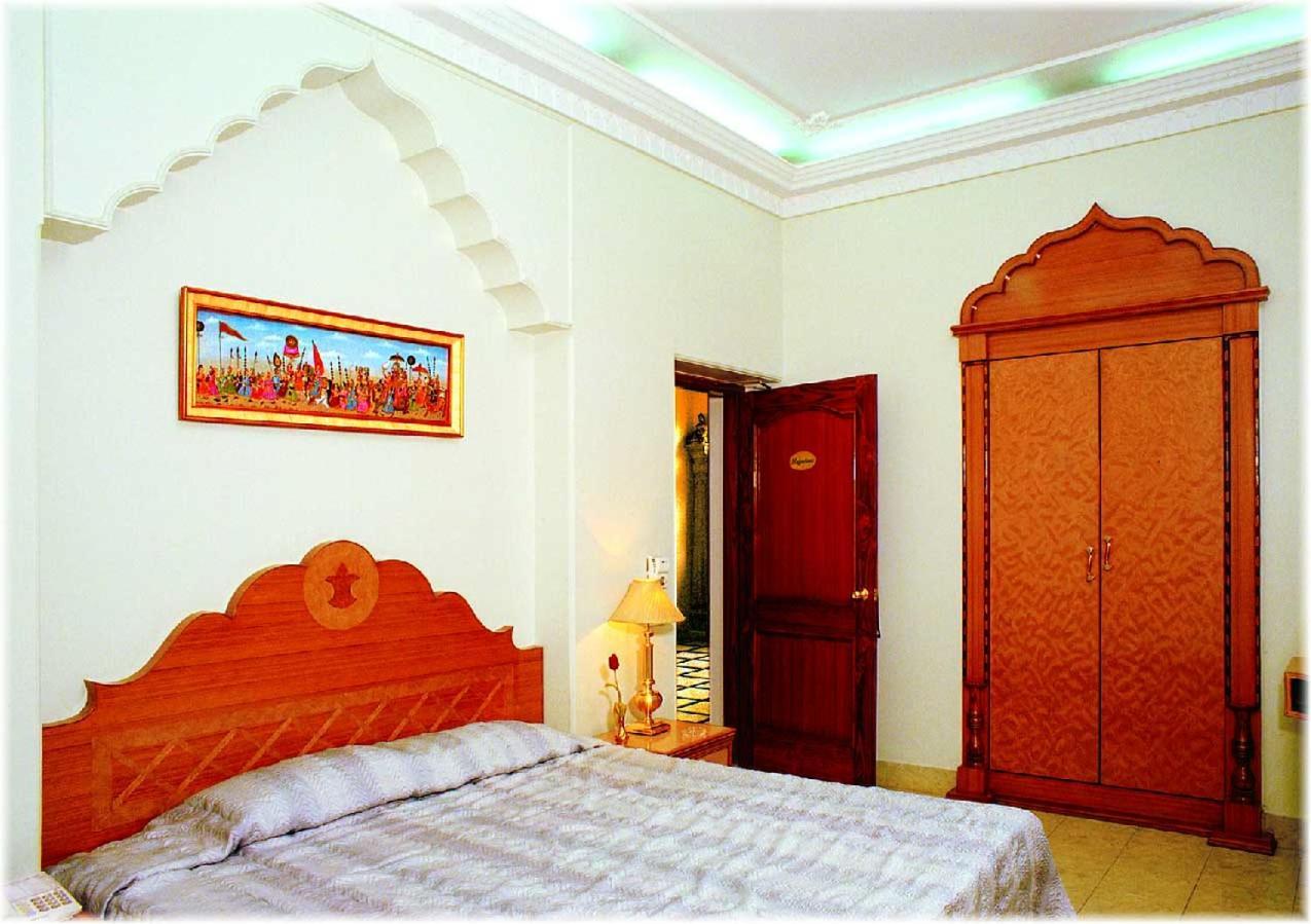 Bajaj Indian Home Stay New Delhi Bagian luar foto