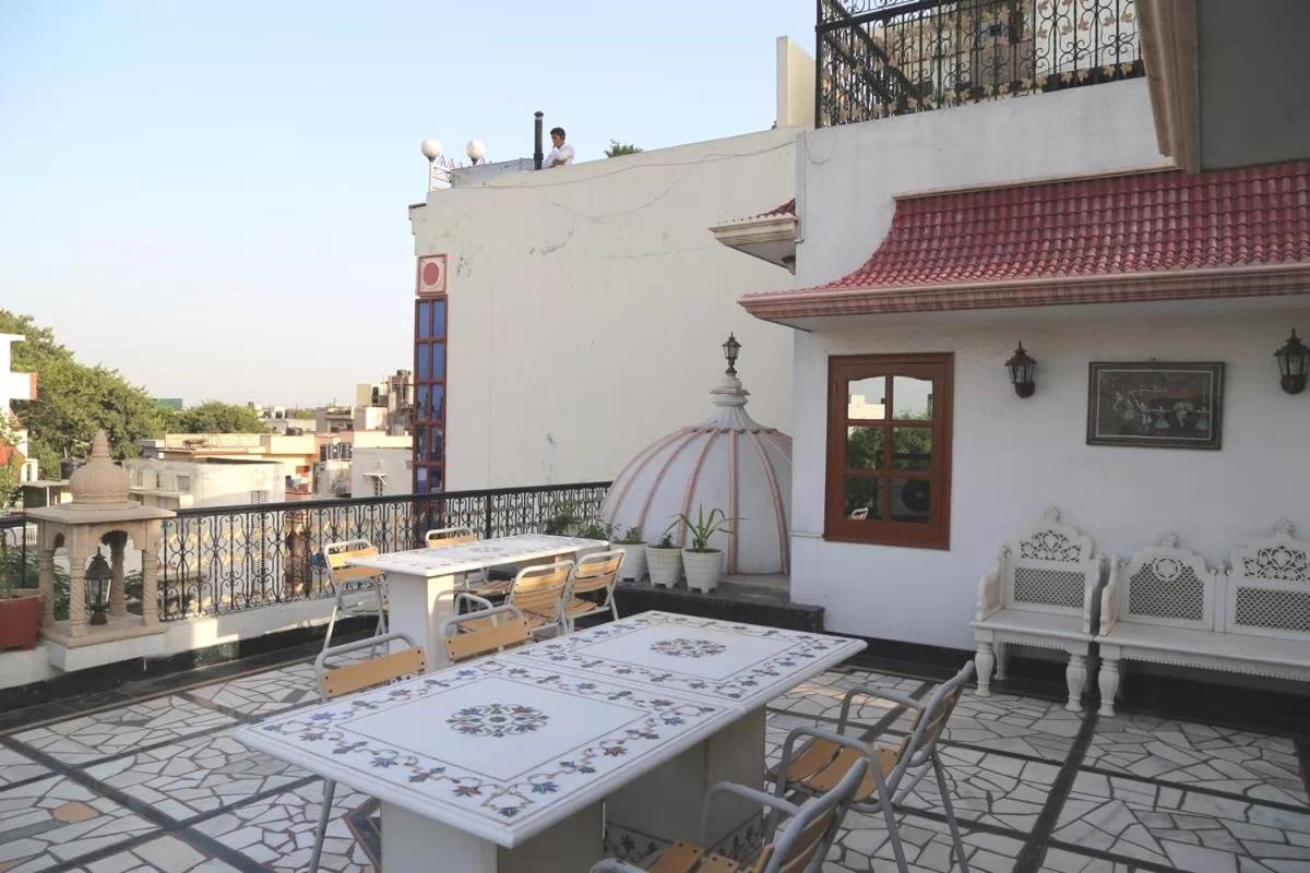 Bajaj Indian Home Stay New Delhi Bagian luar foto