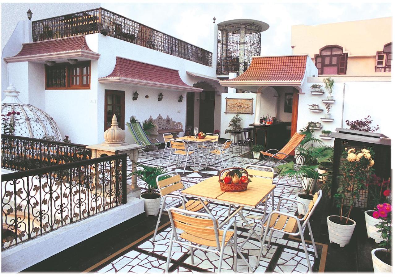 Bajaj Indian Home Stay New Delhi Bagian luar foto