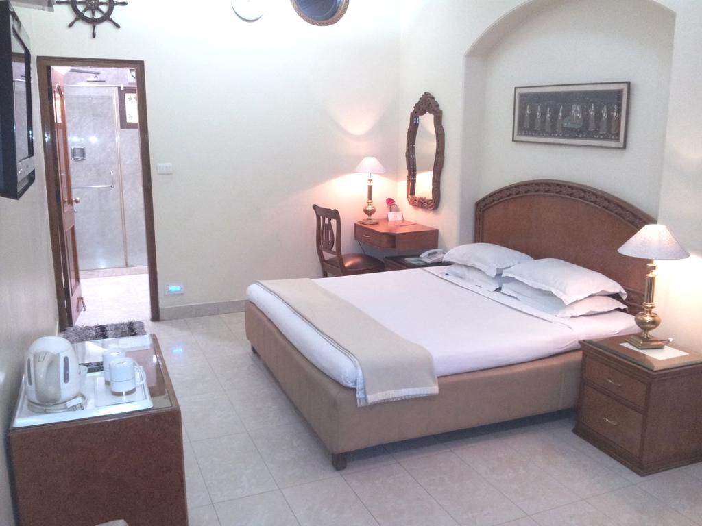 Bajaj Indian Home Stay New Delhi Ruang foto
