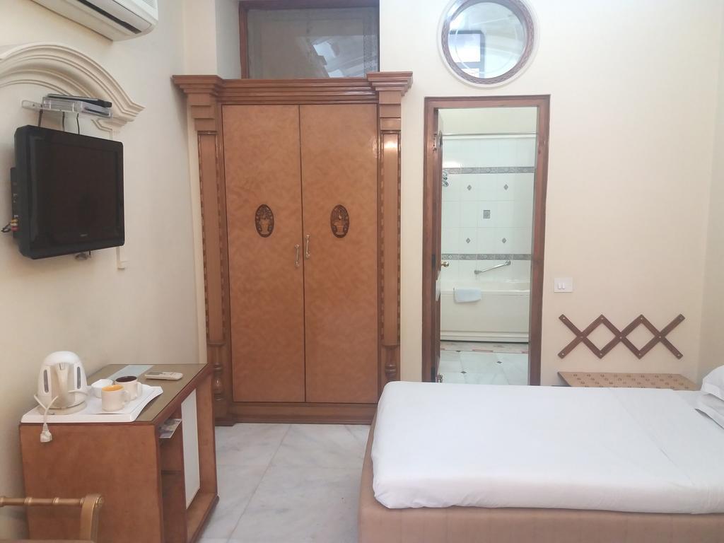 Bajaj Indian Home Stay New Delhi Bagian luar foto