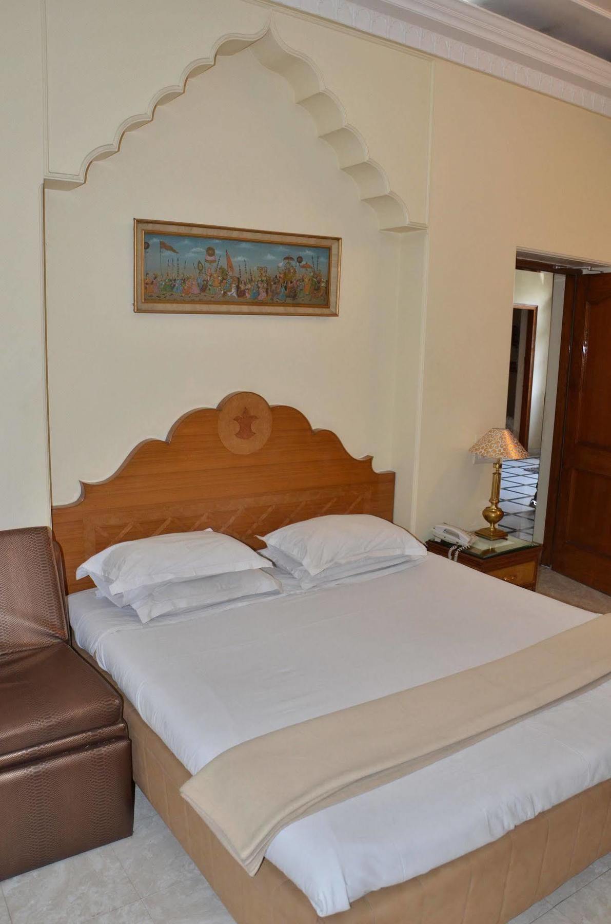 Bajaj Indian Home Stay New Delhi Bagian luar foto